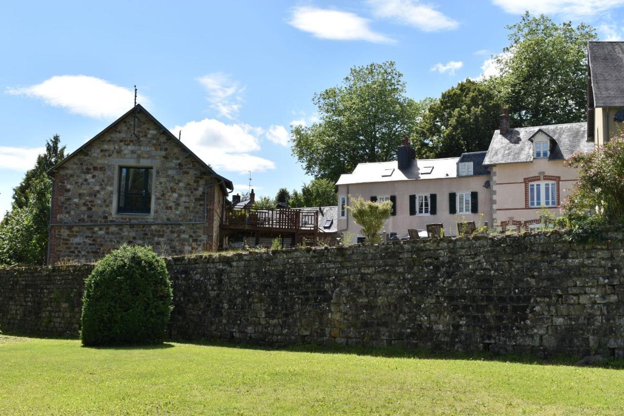 Gites In Le Neufbourg -Mortain Kültér fotó